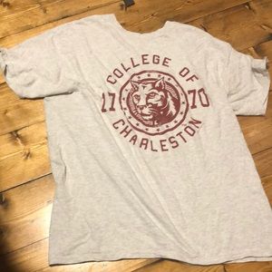 Men’s large college of charleston t- shirt